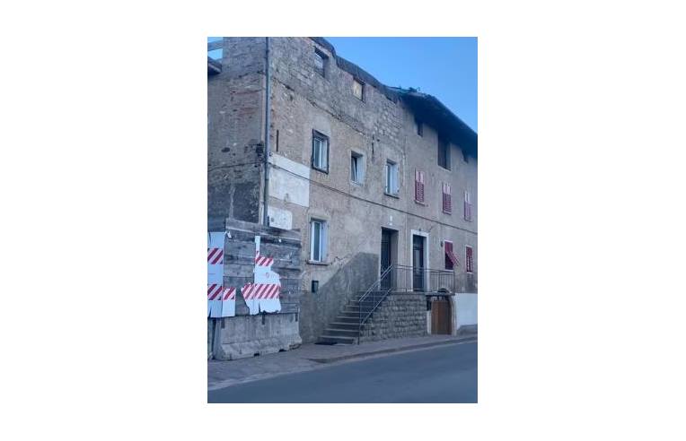 Palazzo/Stabile in vendita a Tassullo, via san vigilio 1