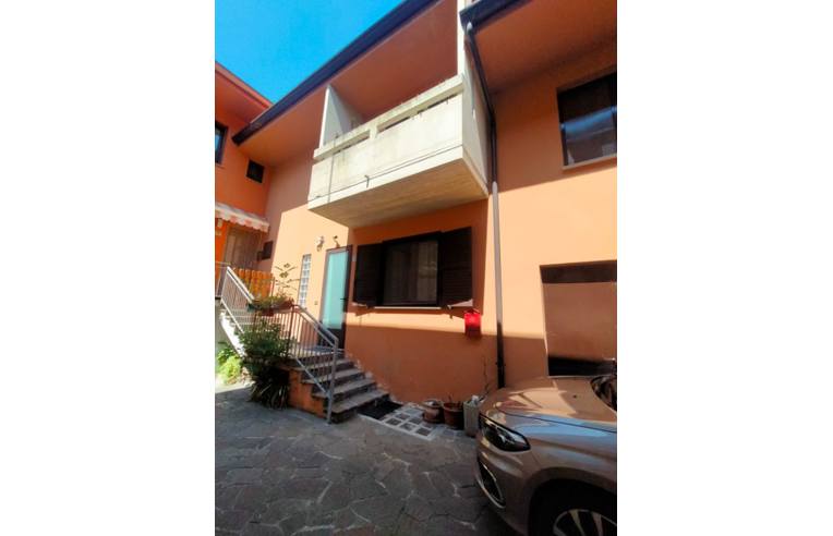 Casa indipendente in vendita a Trasaghis, Frazione Avasinis, Via San Valentino 21