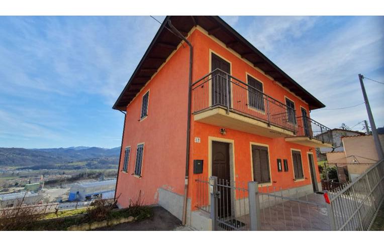 Porzione di casa in vendita a Villanova Mondovì, Via Monte Calvario 17