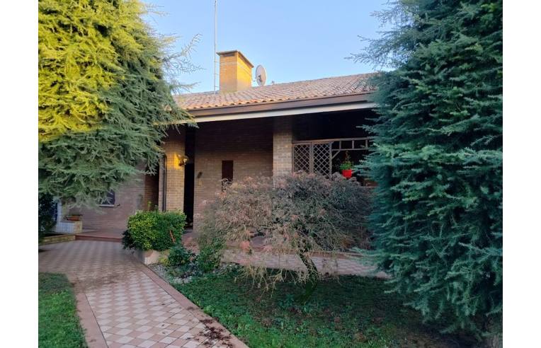 Villa in vendita a Paese, Frazione Castagnole, Via Alessandro Tandura 4