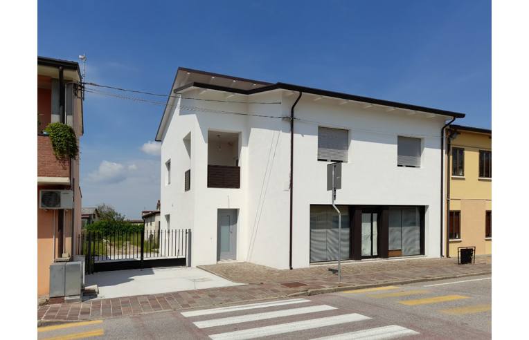 Casa indipendente in vendita da Privato a Megliadino San Vitale, Via Roma 21 #finsubito richiedi mutuo fino 100%