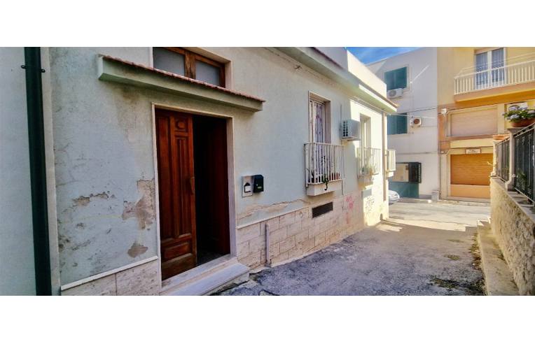 Casa indipendente in vendita da Privato a Pozzallo, Via Orsini 2  #finsubito richiedi mutuo fino 100%