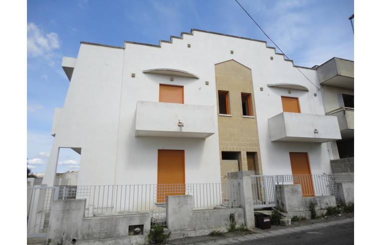 Palazzo/Stabile in vendita a Casarano