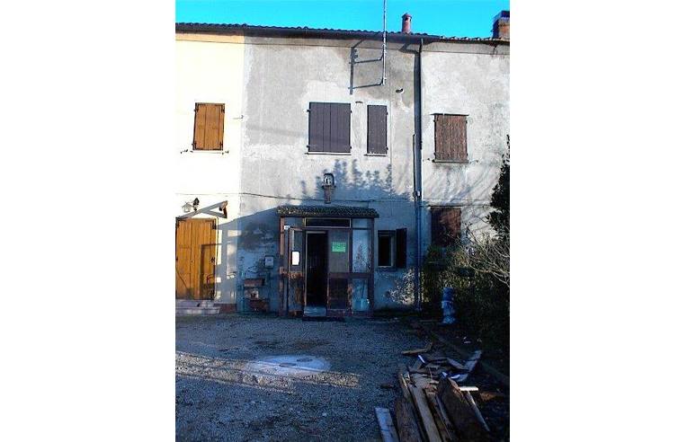 Porzione di casa in vendita a Ferrara, Zona Villanova