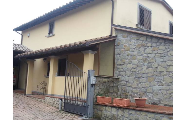 Villa in vendita a Arezzo, Frazione Tregozzano