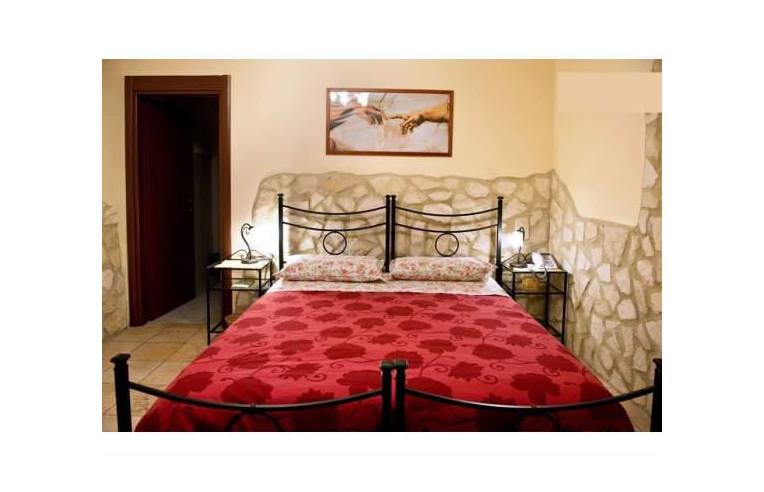 Bed & Breakfast in vendita a Sant'Anatolia di Narco, Frazione Castel San Felice