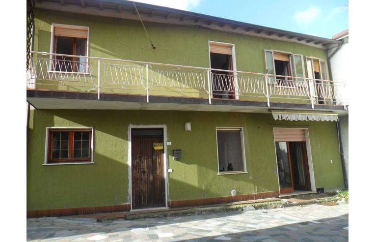 Appartamento in vendita a Fosdinovo, Frazione Canepari