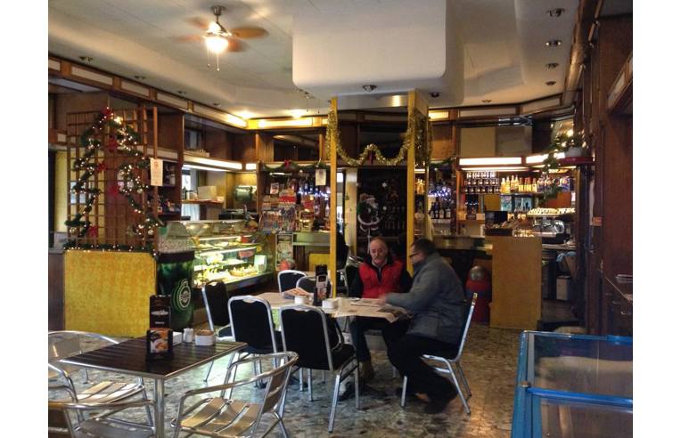 Bar in vendita a La Spezia, Zona La Scorza