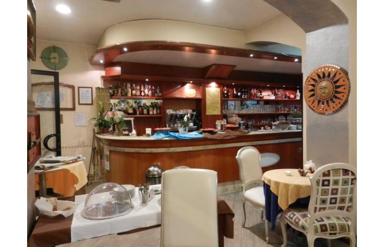 Bar in vendita a Bergamo, Zona Redona
