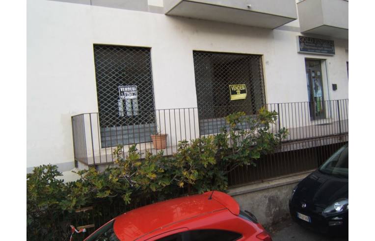 Negozio in vendita a Sassari, Frazione Centro città