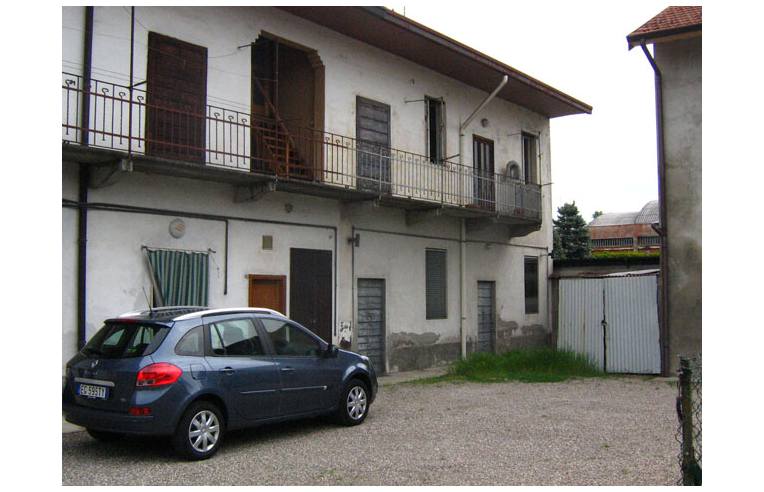 Casa indipendente in vendita a Magnago