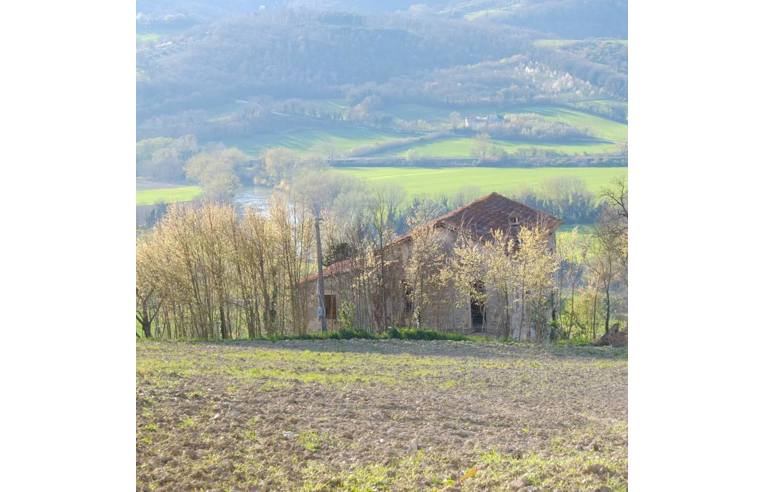 Rustico/Casale in vendita a Todi