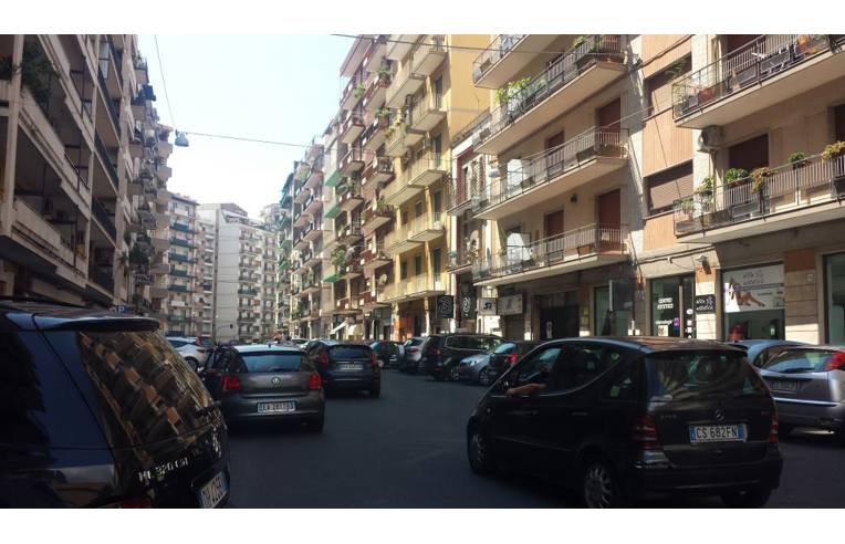 Trilocale in vendita a Catania, Zona Corso Italia