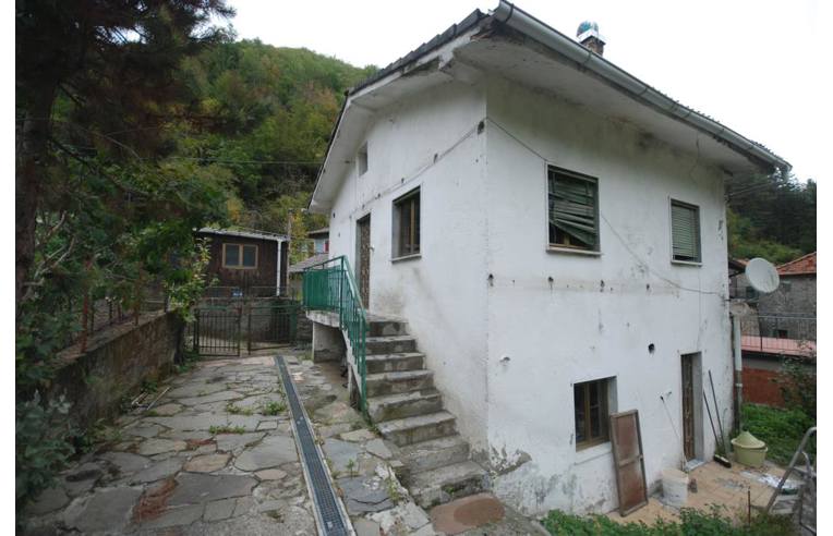 Casa indipendente in vendita a Zeri, Frazione Bosco Di Rossano