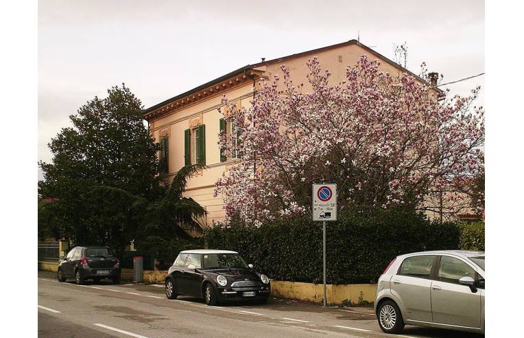 Villa in vendita a Viareggio, Frazione Torre Del Lago Puccini