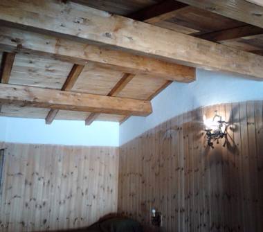 Palazzo/Stabile in vendita a L'Aquila, Frazione Genzano