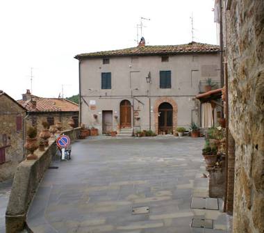 Quadrilocale in vendita a Trequanda, Frazione Petroio