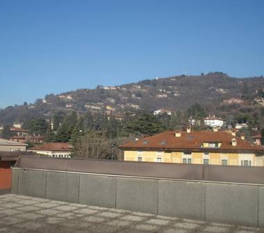 Quadrilocale in vendita a Brescia, Zona Viale Venezia