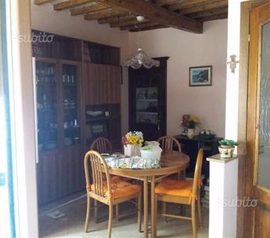 Quadrilocale in vendita a Osimo (Ancona), Via Strigola 5