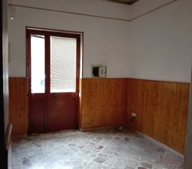 Trilocale in vendita a Palermo, Zona Uditore