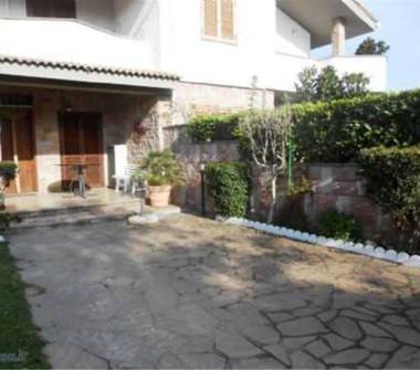 Villetta a schiera in vendita a Anzio, Frazione Lavinio-Lido di Enea