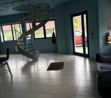 Capannone in vendita a Agliano Terme (Asti)