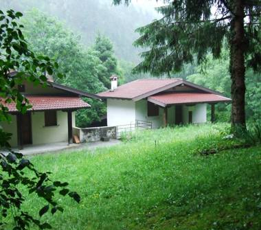 Casa indipendente in vendita a Vito d'Asio, Frazione Pielungo