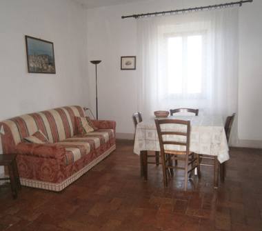 Quadrilocale in affitto a Roccastrada, Frazione Roccatederighi