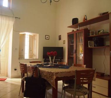 Casa indipendente in vendita a Marsala, Frazione Strasatti