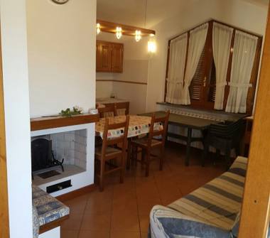 Mansarda in affitto a Montignoso, Frazione Cinquale