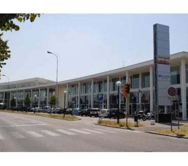 Ufficio in affitto a Ravenna, Zona Stadio