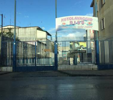 Auto Officina in vendita a Caivano (Napoli)