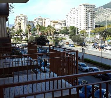 Appartamento in vendita a Palermo, Zona Libertà