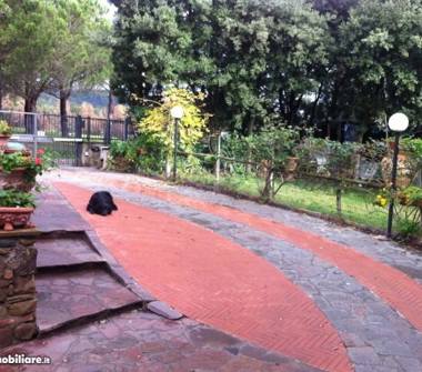 Villa in vendita a Capraia e Limite, Frazione Castra