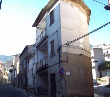 Casa indipendente in vendita a Bitti (Nuoro)