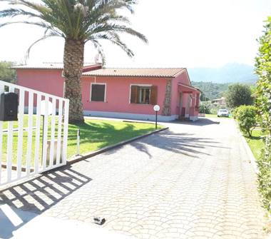 Villa in vendita a Campo nell'Elba, Frazione La Pila