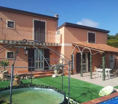 Villa in vendita a Militello in Val di Catania (Catania)
