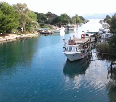Trilocale in vendita a Cagnano Varano, Frazione Capoiale