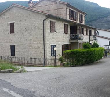 Attico in vendita a Terni, Frazione Marmore