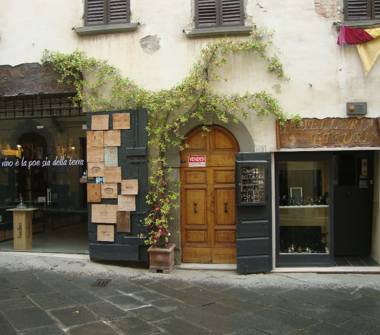 Casa indipendente in vendita a Lucignano (Arezzo)