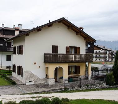 Villa in vendita a Tambre (Belluno)