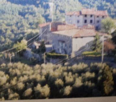 Rustico/Casale in vendita a Camaiore, Frazione Fibbialla