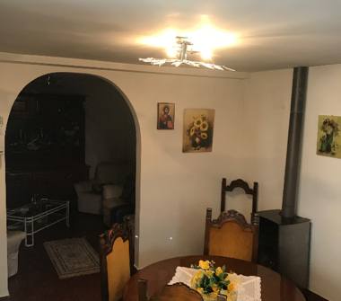 Casa indipendente in vendita a Avezzano, Frazione Antrosano