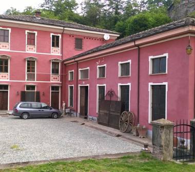 Casa indipendente in vendita a Sanfront, Frazione Rocchetta