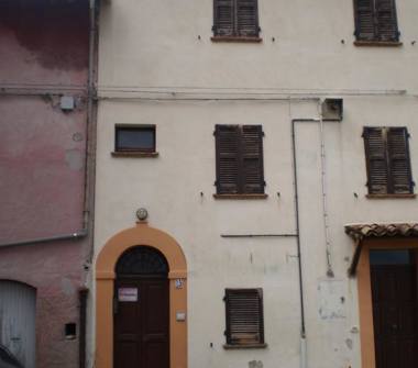 Rustico/Casale in vendita a Fabriano, Frazione Bastia