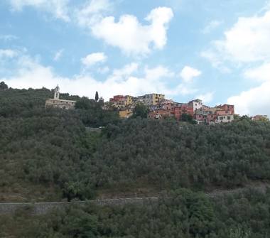 Bilocale in vendita a Levanto, Frazione Lavaggiorosso