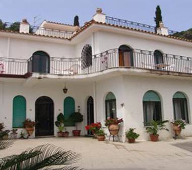 Albergo/Struttura ricettiva in vendita a Taormina (Messina)
