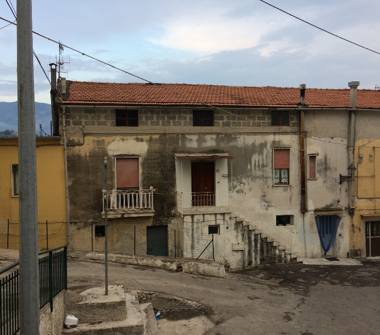 Casa indipendente in vendita a Montecorvino Rovella, Frazione San Martino