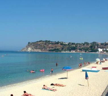 Affitto Appartamento Vacanze a Ricadi, Frazione Santa Maria