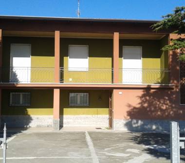 Casa indipendente in vendita a Castelnovo di Sotto, Frazione Meletole